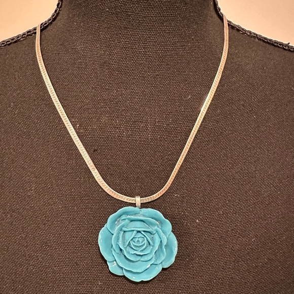 Handcrafted resin pendants. Chain is NOT included. - Picture 3 of 6